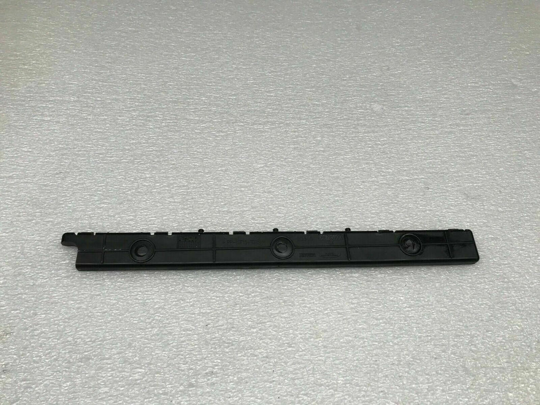 FERRARI 488 PASSENGER RIGHT RH SIDE ROCKER SILL BRACKET SUPPORT OEM 86785900